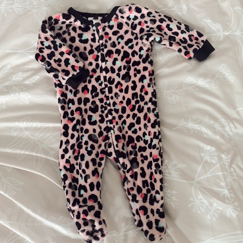 cozy pink leopard print sleeper 💕